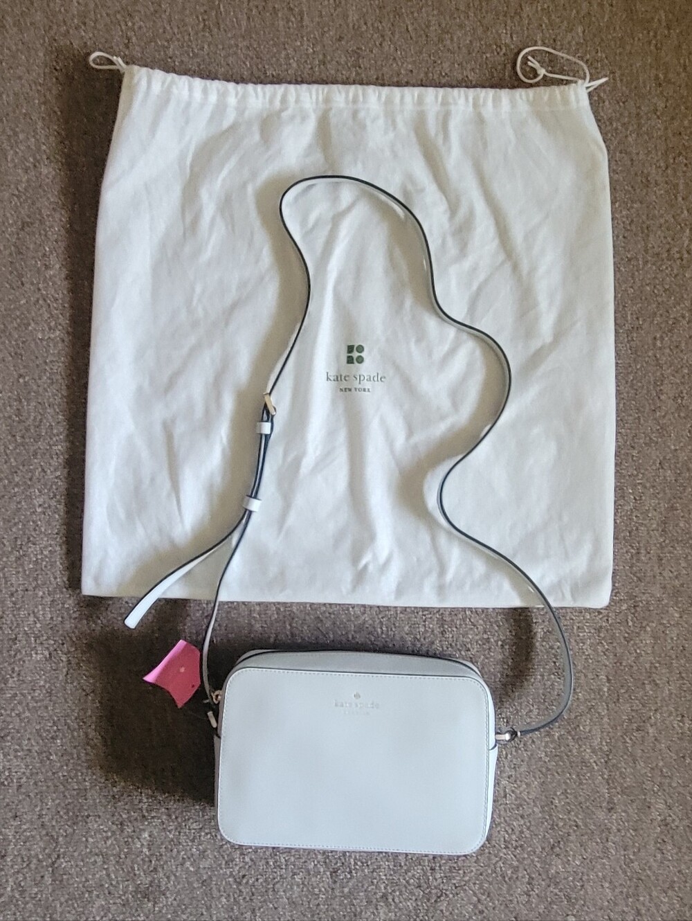 NWT Kate Spade White Zipper Crossbody Handbag Purse with Dustbag